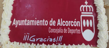 foto tarta agradecimiento ayuntamiento